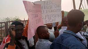Residents protest high bills at BEDC office in Akure